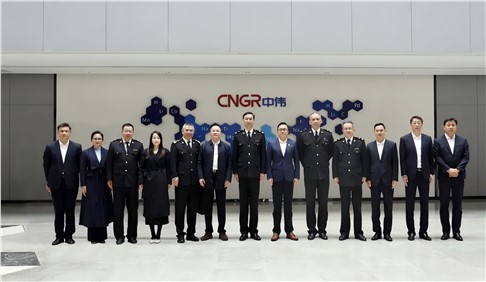 全球化征途上的“關”鍵力量！長沙海關關長顧炯調研中偉